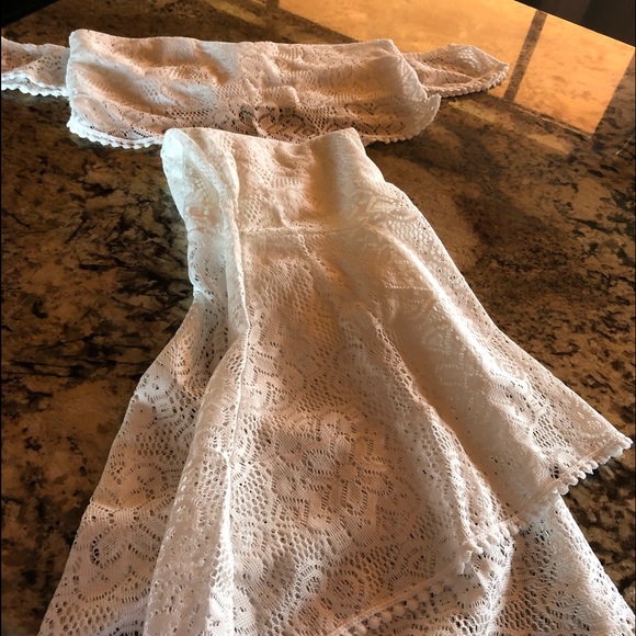 Now In! Selena Butterfly Backless Pencil Skirt Set. - Picture 7 of 9